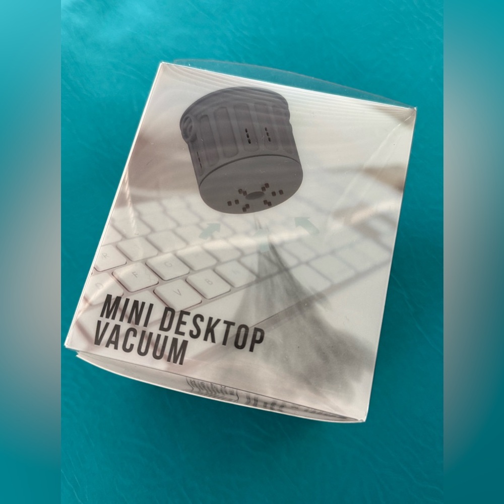 Mini Desktop Vacuum Cleaner - Gray